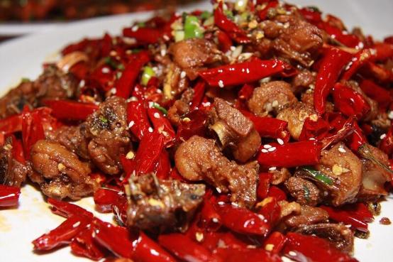 做家常菜時，“耗油”這3種菜不能亂發(fā)，不提鮮反而味道怪異